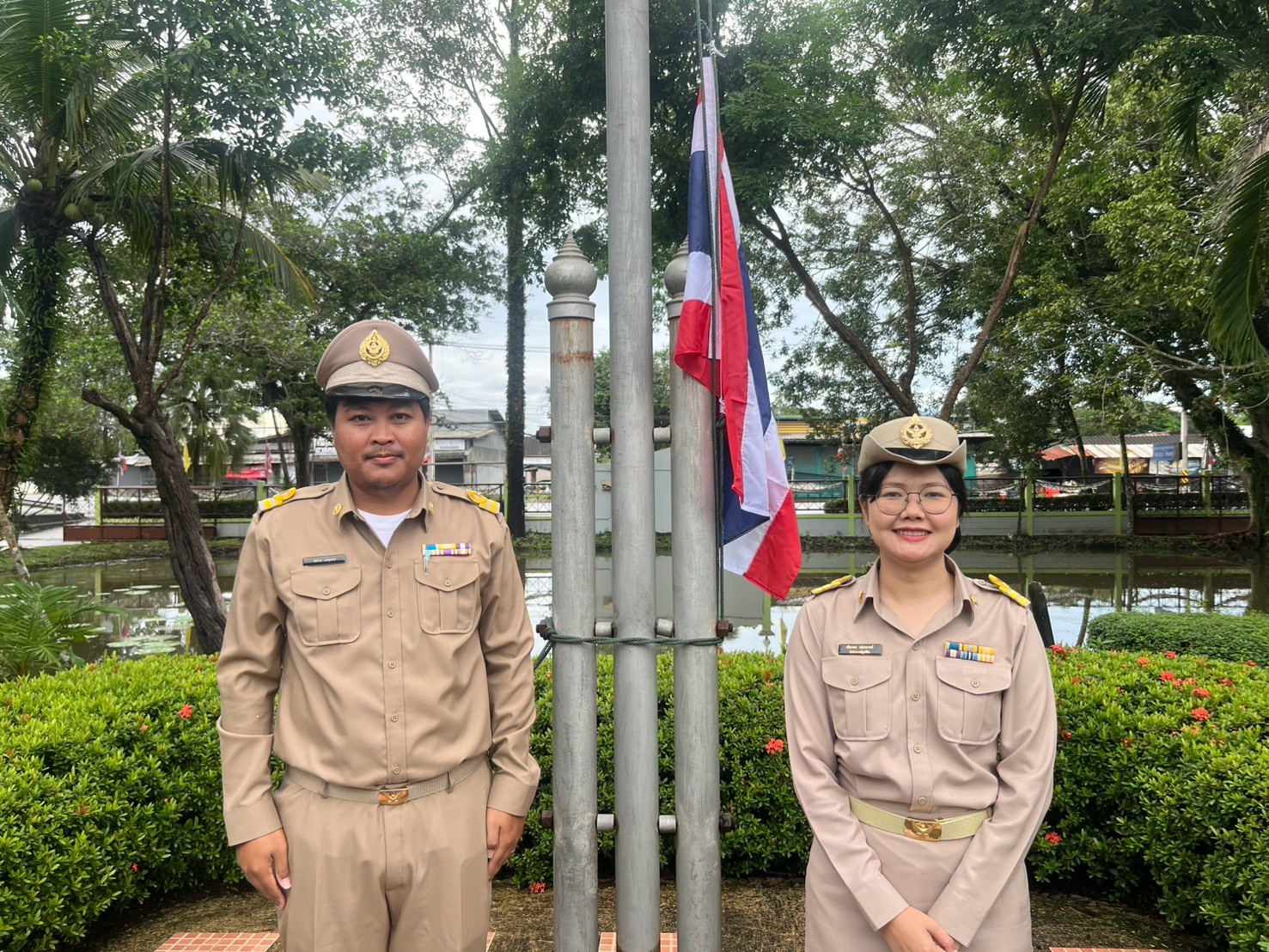 title -  ส.ป.ก.จันทบุรี จัดกิจกรรมเคารพธงชาติและเพลงชาติไทย เนื่องในวันพระราชทานธงชาติ (THAi NATional Flag DAY) 28 กันยายน ประจำปี 2569